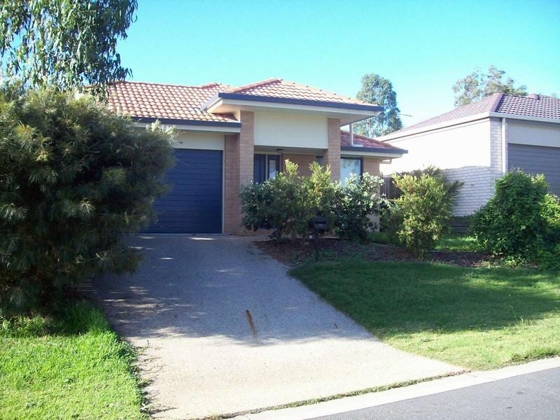 13 Lexey Crescent, Wakerley QLD 4154