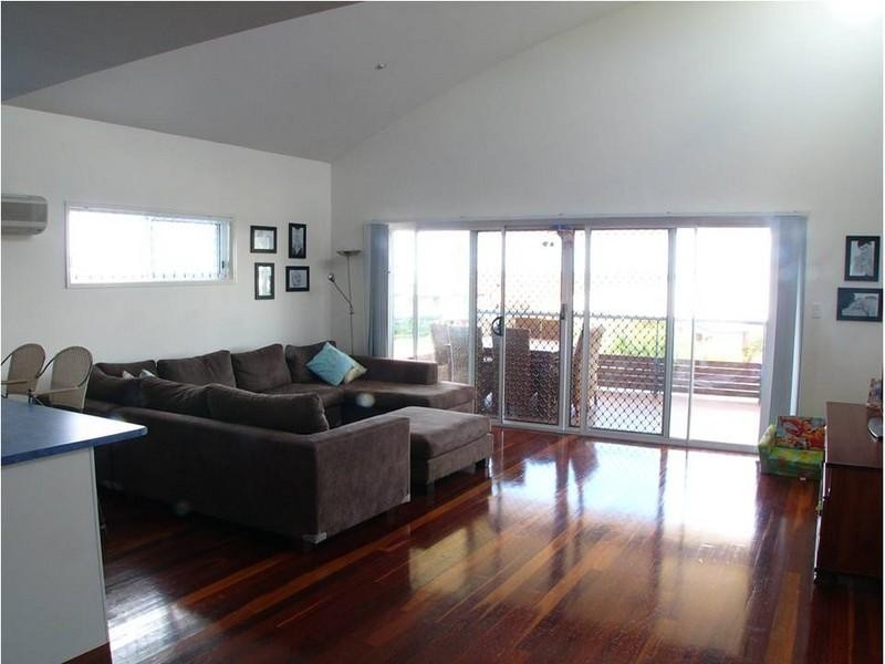 7 Dane Court, Manly West QLD 4179