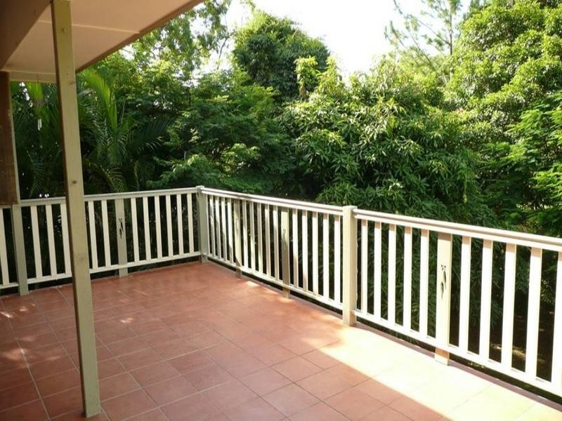 32 Bernays Road, Wynnum West QLD 4178