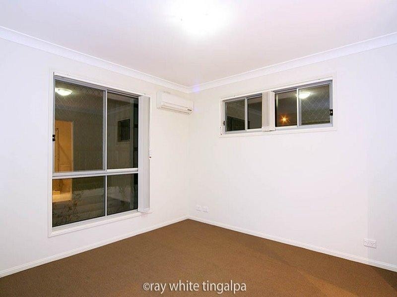 10 Rymera Cresent, Wakerley QLD 4154