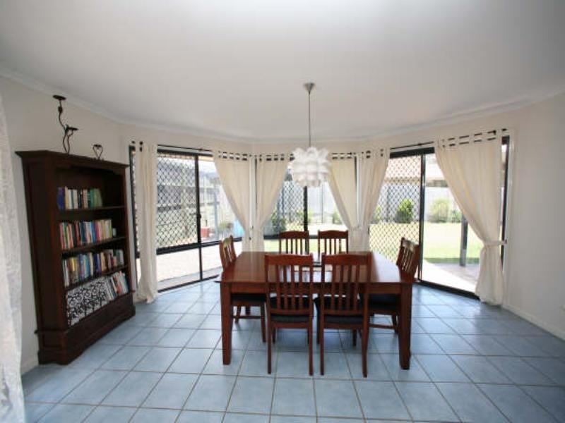 16 Lockwood Crescent, Manly West QLD 4179