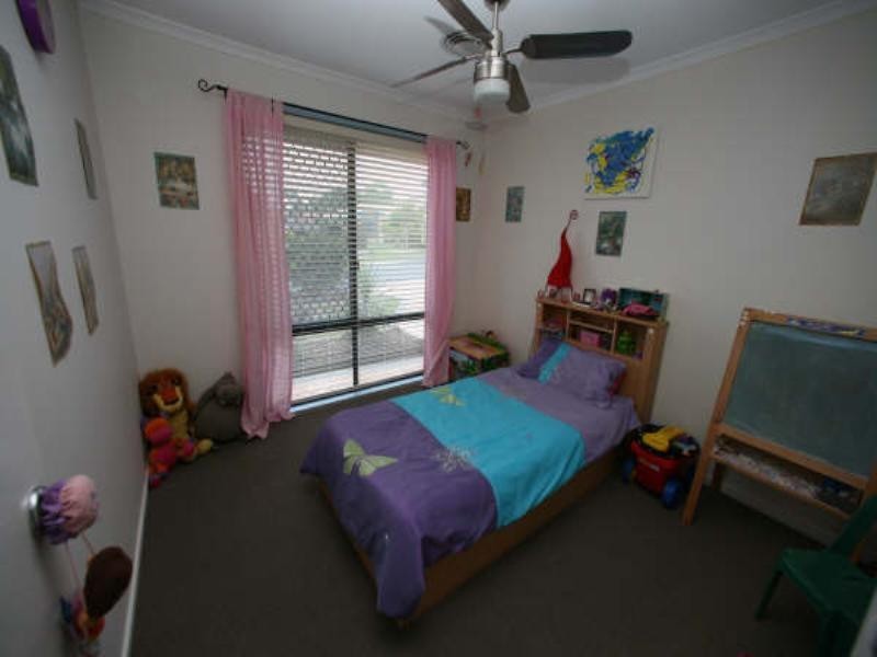 16 Lockwood Crescent, Manly West QLD 4179