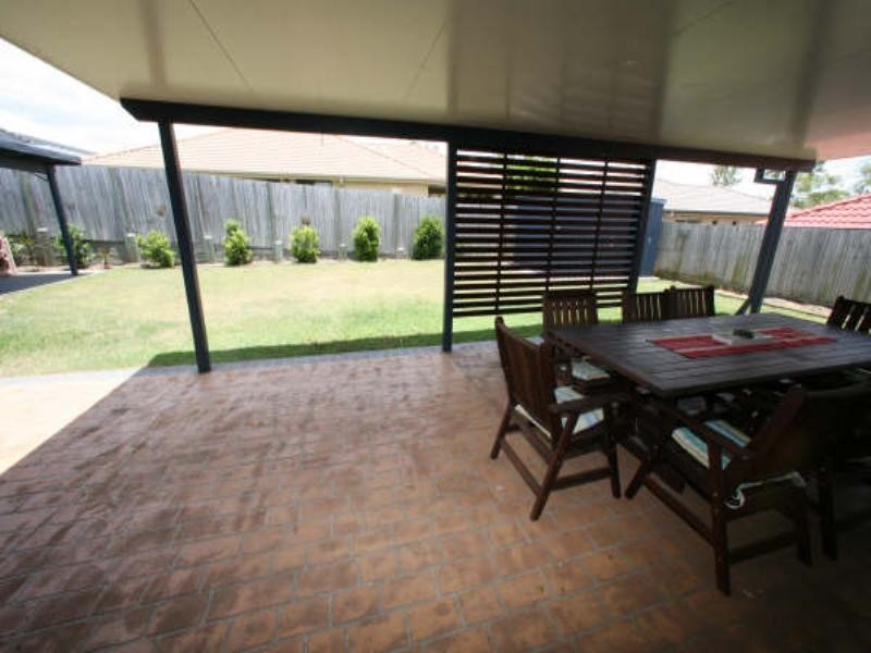 16 Lockwood Crescent, Manly West QLD 4179