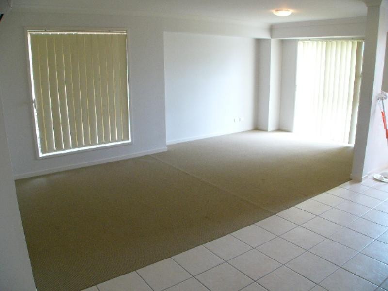 11 Lexey Crescent, Wakerley QLD 4154