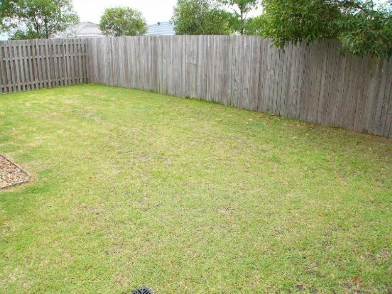 11 Lexey Crescent, Wakerley QLD 4154