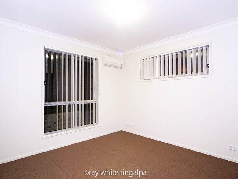 10 Rymera Cresent, Wakerley QLD 4154