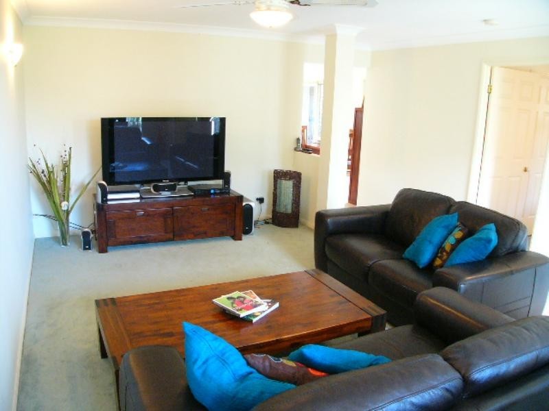 13 Manor Crescent, Wakerley QLD 4154