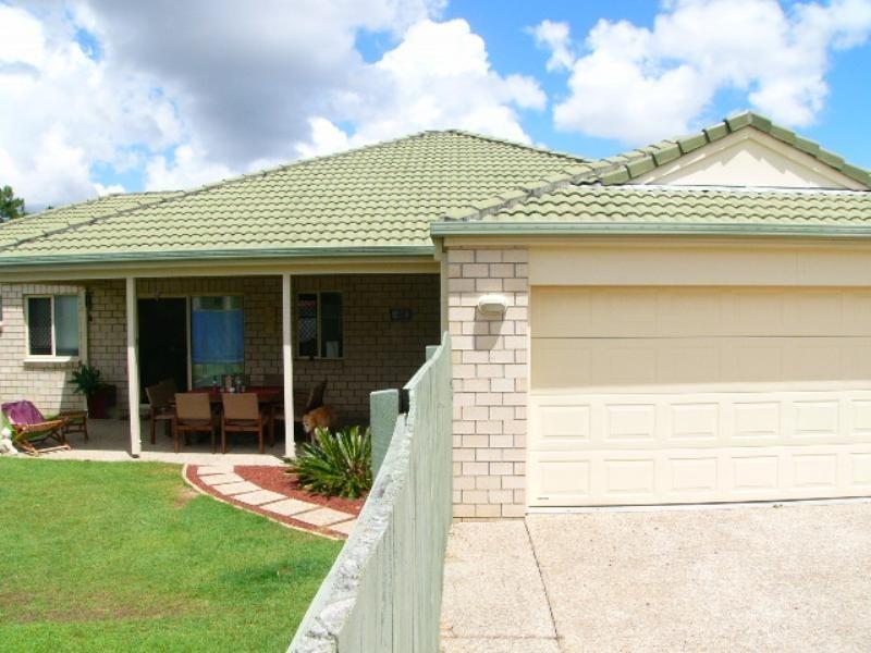 13 Manor Crescent, Wakerley QLD 4154