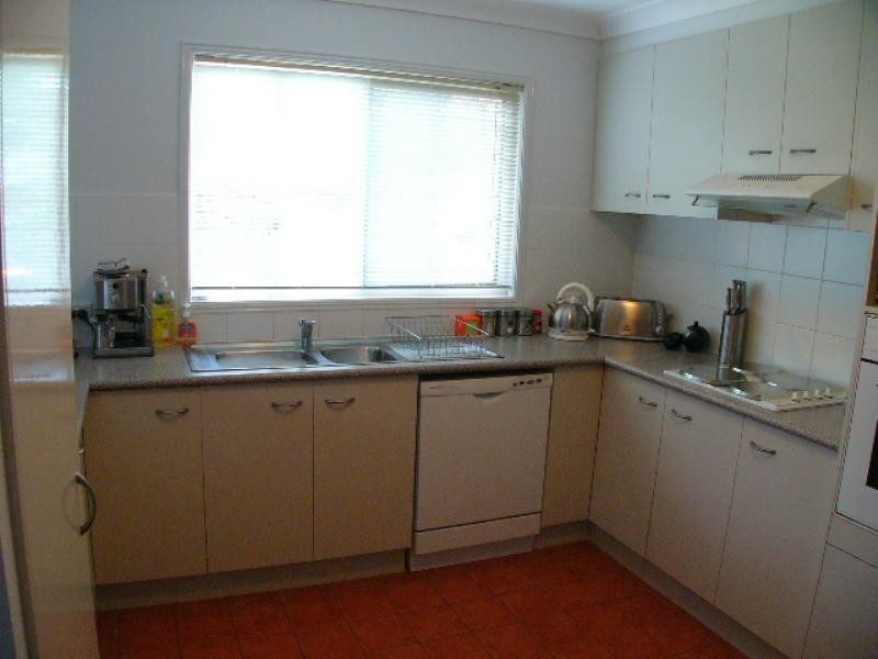 4/11 Trevally Cresent, Manly West QLD 4179