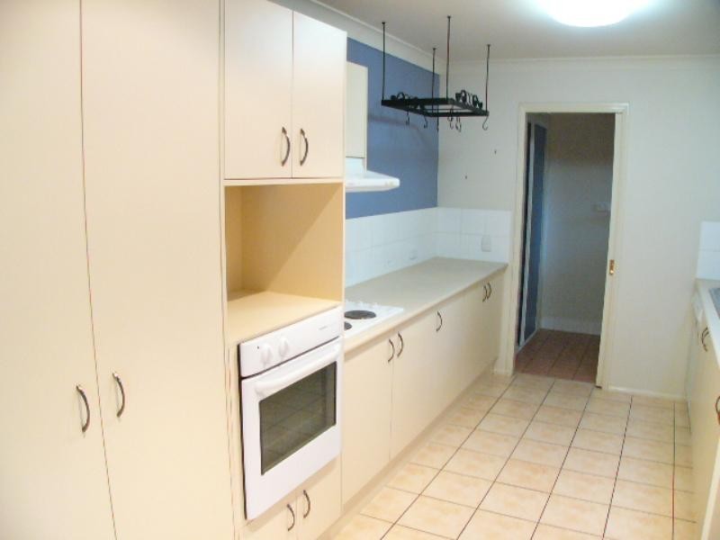 45 Matthews Way, Wakerley QLD 4154