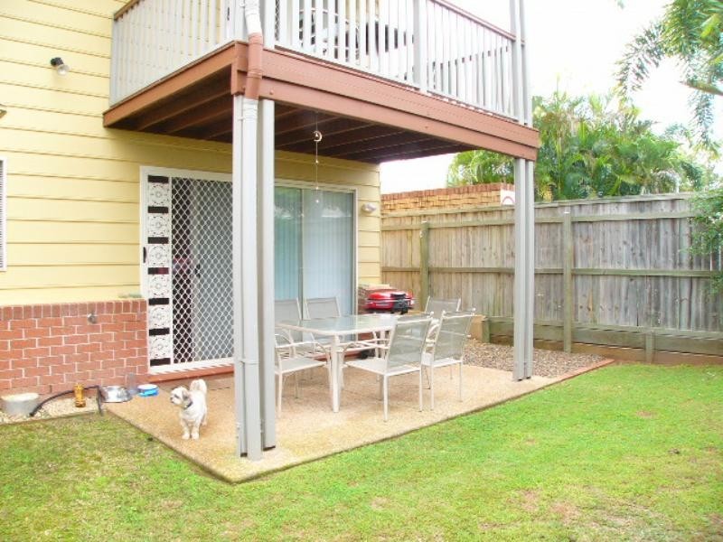 4/11 Trevally Cresent, Manly West QLD 4179