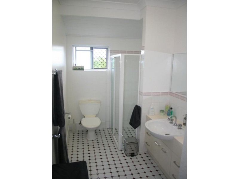 4/282 Cavendish Road, Coorparoo QLD 4151