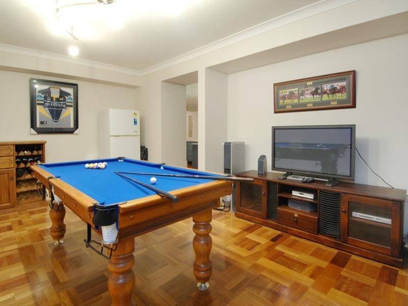 9 Dawson Drive, Manly West QLD 4179