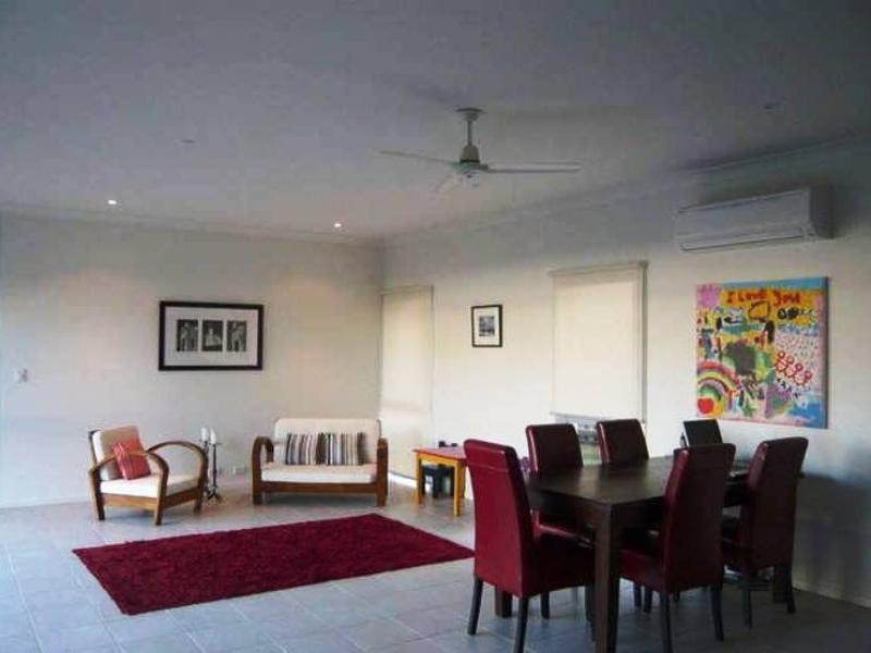 33 Watervale Parade, Wakerley QLD 4154