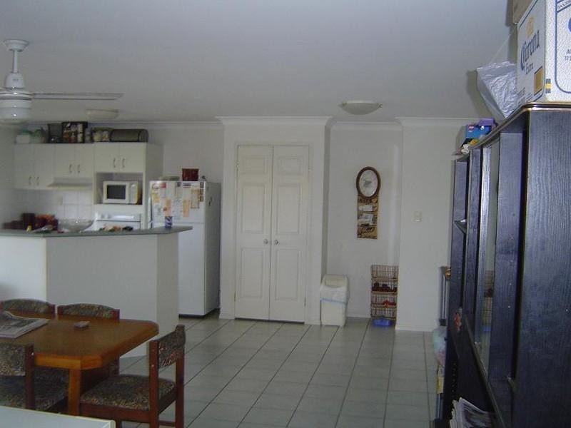 8 Phillips Place, Wakerley QLD 4154