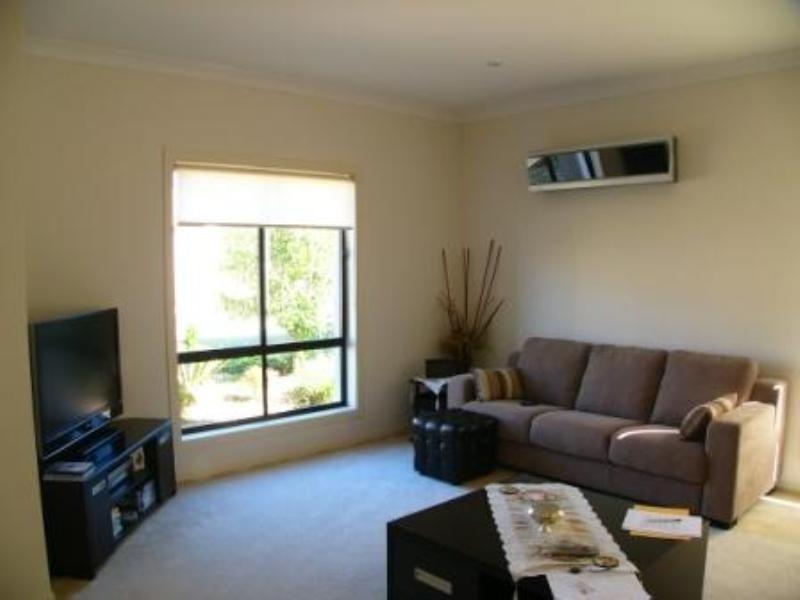 16 Hillcroft Place, Belmont QLD 4153