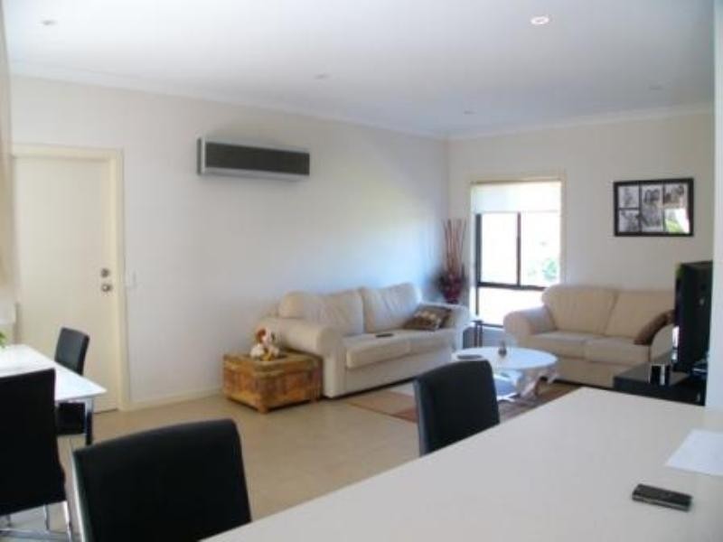 16 Hillcroft Place, Belmont QLD 4153