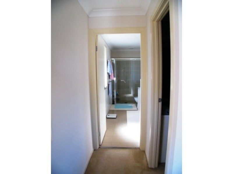 16 Hillcroft Place, Belmont QLD 4153