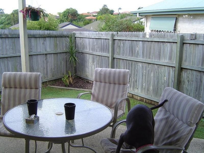 8 Phillips Place, Wakerley QLD 4154