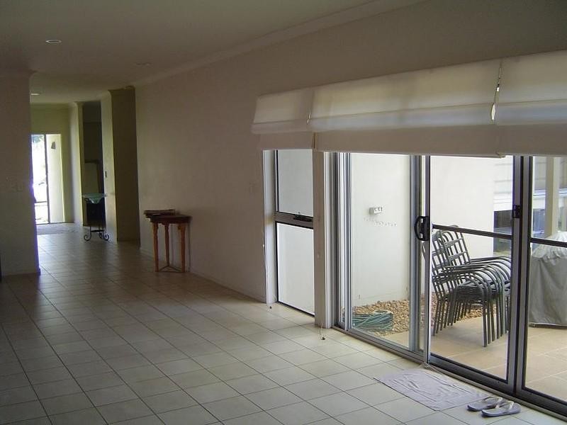 27 Yarra Road, Wakerley QLD 4154