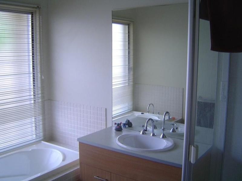 27 Yarra Road, Wakerley QLD 4154