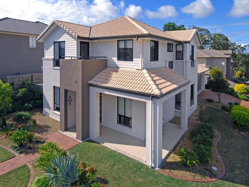 16 Hillcroft Place, Belmont QLD 4153