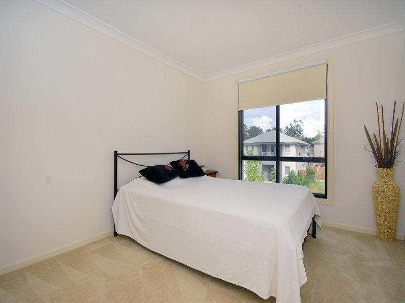 16 Hillcroft Place, Belmont QLD 4153