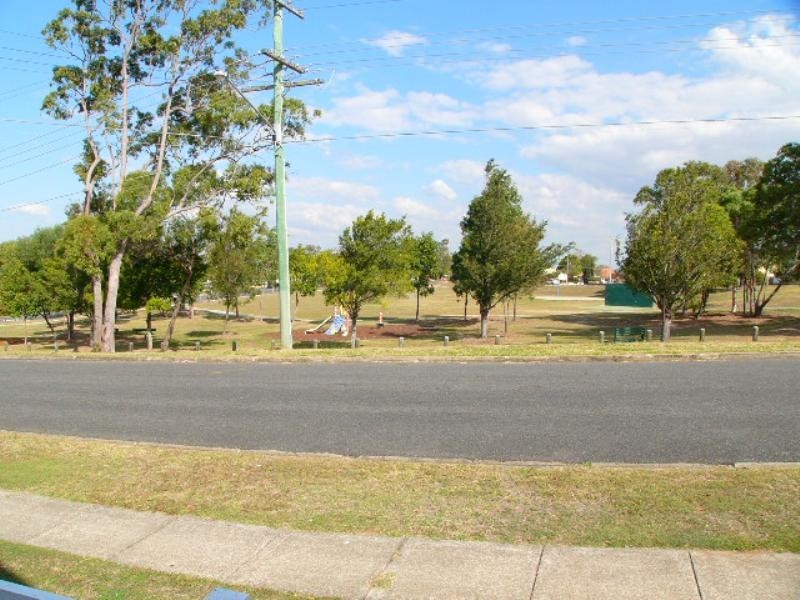 19 Sibley Road, Wynnum West QLD 4178