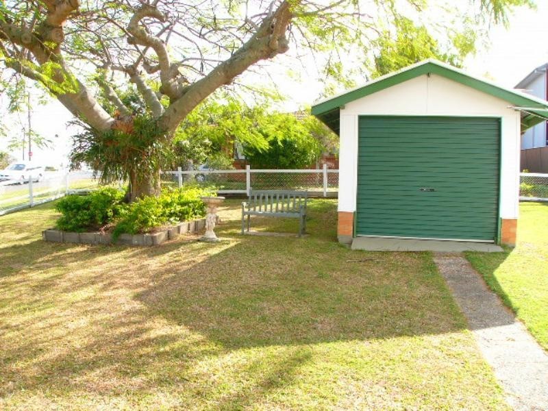 19 Sibley Road, Wynnum West QLD 4178