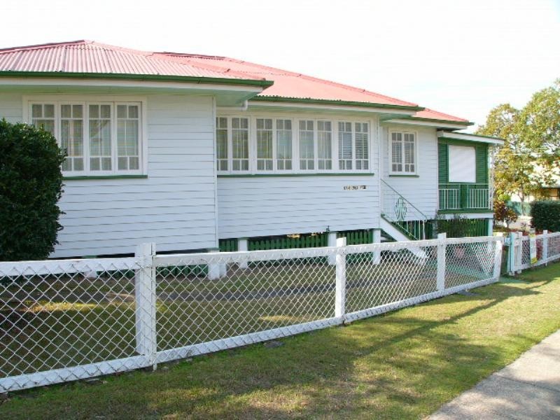 19 Sibley Road, Wynnum West QLD 4178