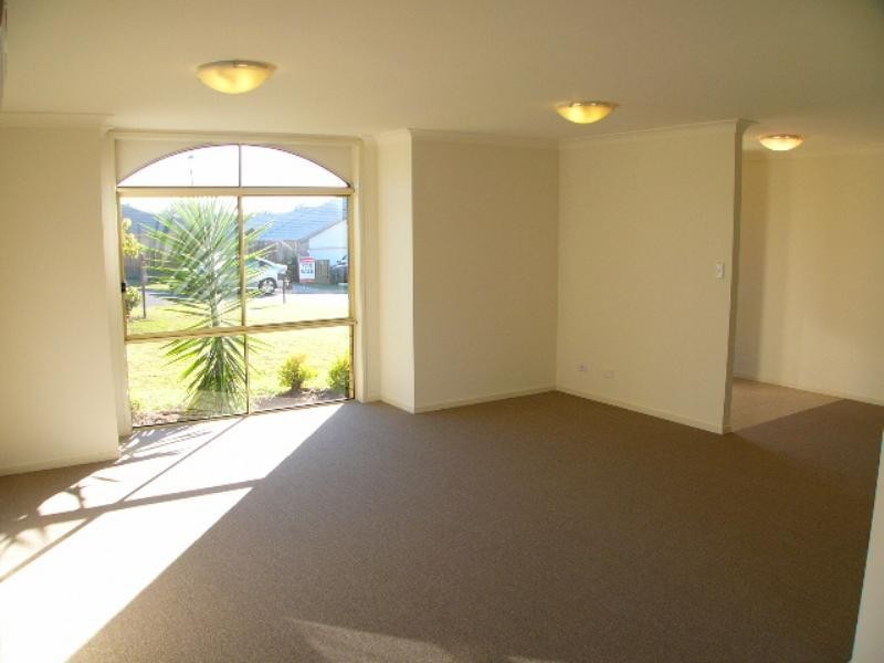 4 Brighton Court, Wakerley QLD 4154