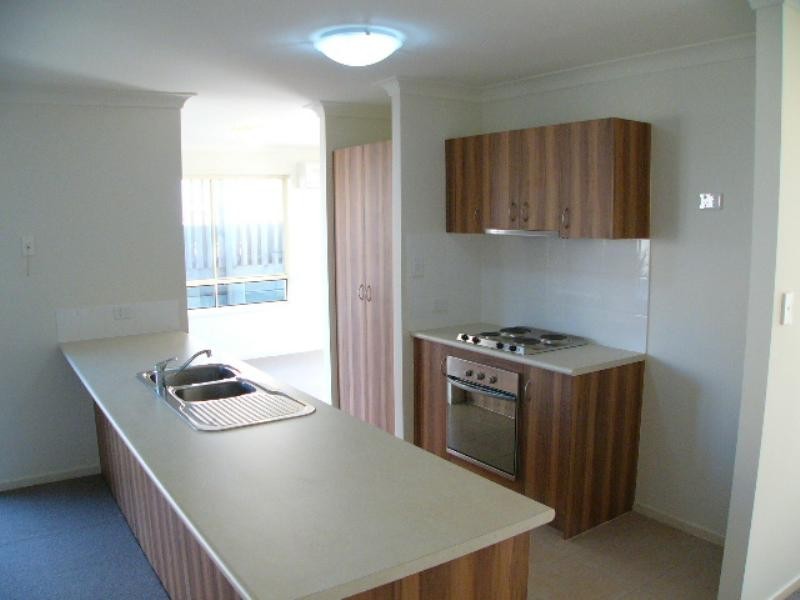 4 Brighton Court, Wakerley QLD 4154