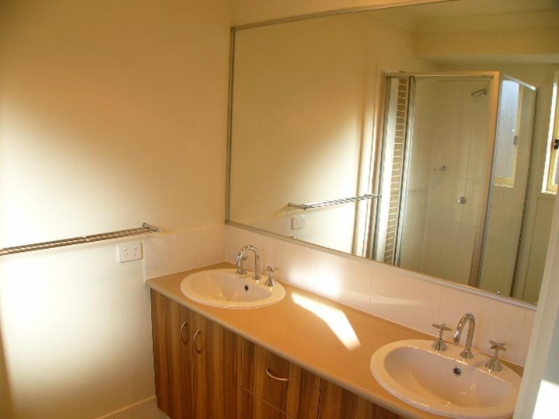 4 Brighton Court, Wakerley QLD 4154