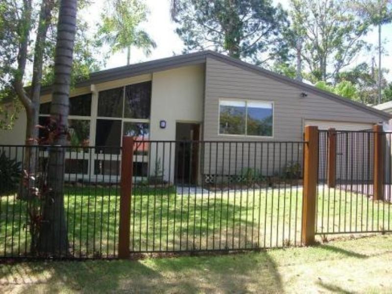 21 Strahan Street, Belmont QLD 4153