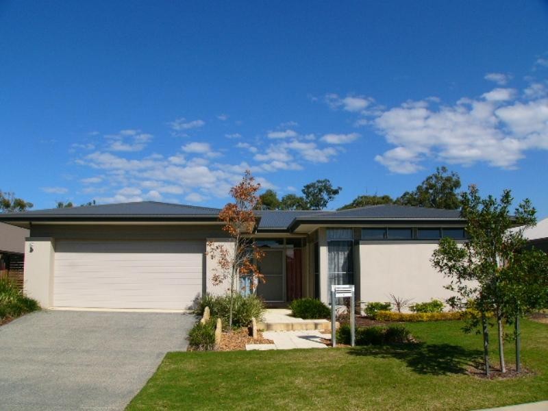 1 Franklin Street, Wakerley QLD 4154