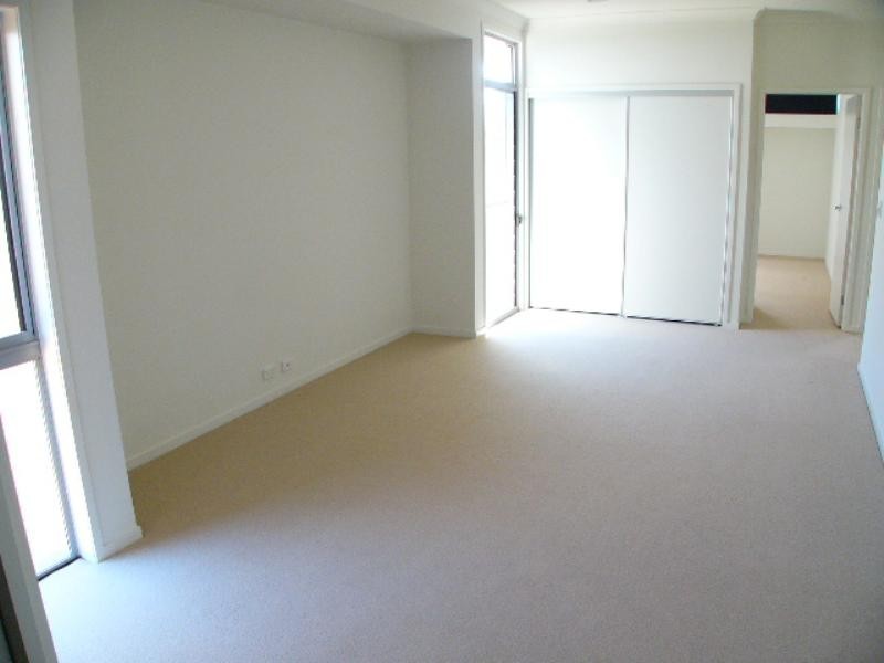 1 Franklin Street, Wakerley QLD 4154