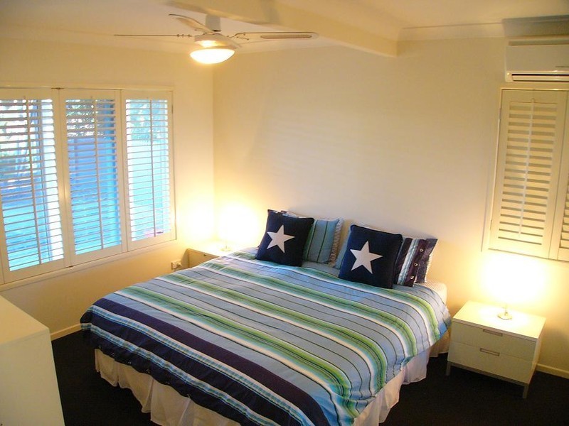 128 Tramican Street, Point Lookout QLD 4183