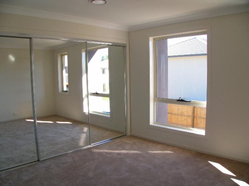 27 Hillcroft Place, Belmont QLD 4153