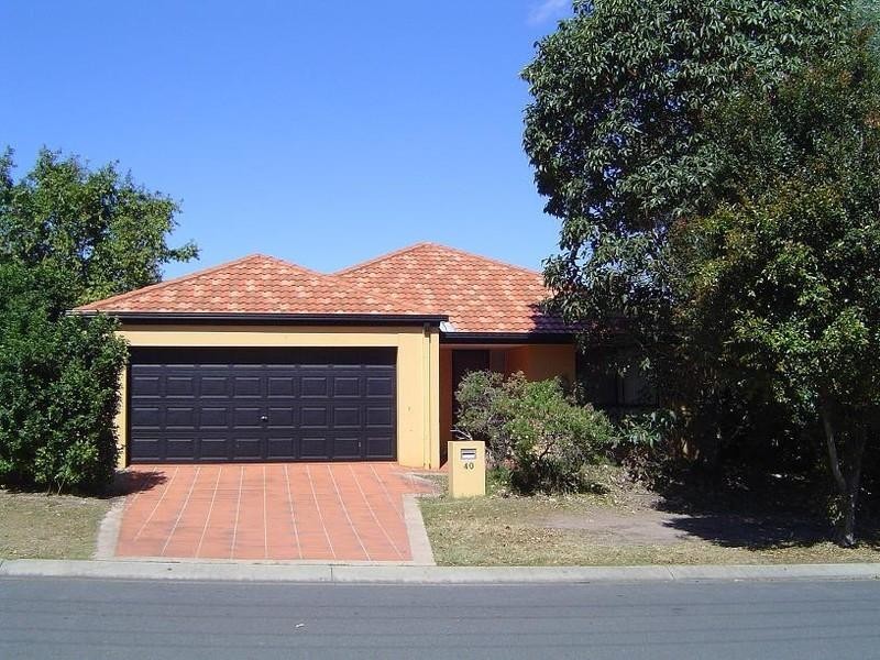 40 Samantha Street, Wynnum West QLD 4178