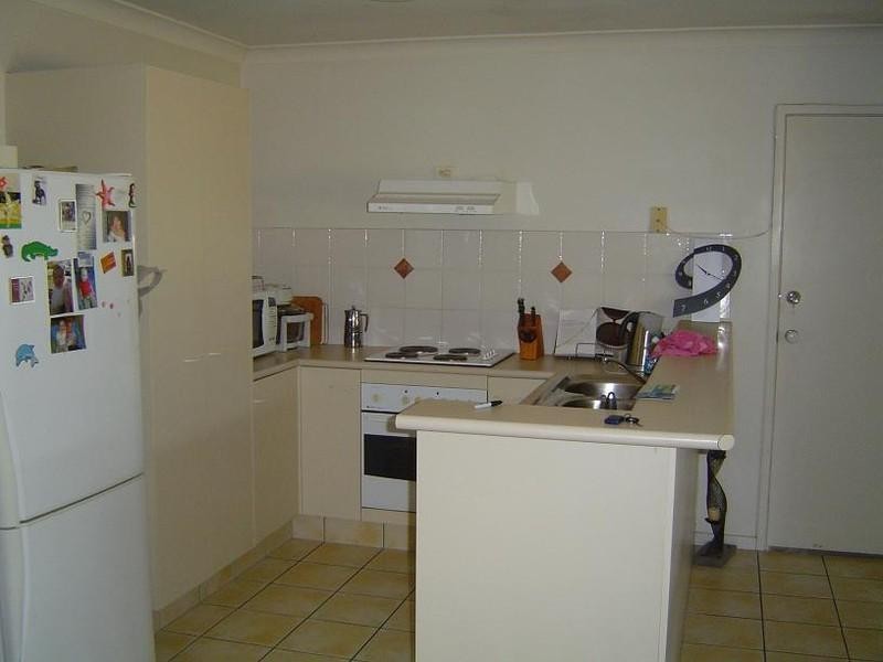 30 School Road, Wynnum West QLD 4178