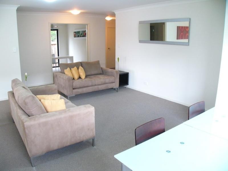 79 Matthews Way, Wakerley QLD 4154