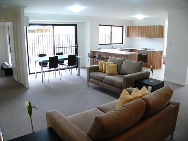 79 Matthews Way, Wakerley QLD 4154