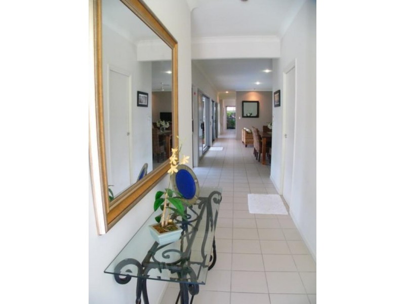 89 Mossvale Drive, Wakerley QLD 4154