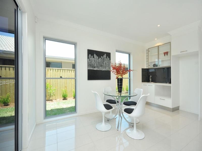 14 Feathertail Place, Gumdale QLD 4154