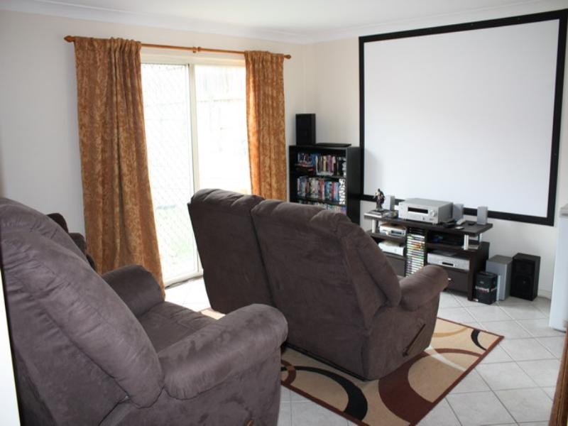 1 Brandella Place, Belmont QLD 4153