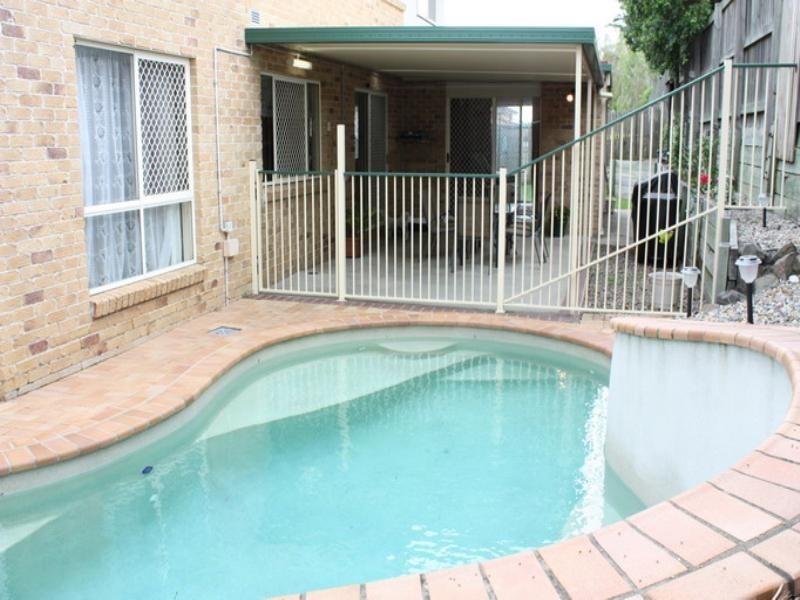 1 Brandella Place, Belmont QLD 4153