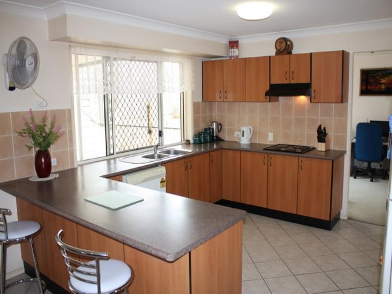 1 Brandella Place, Belmont QLD 4153