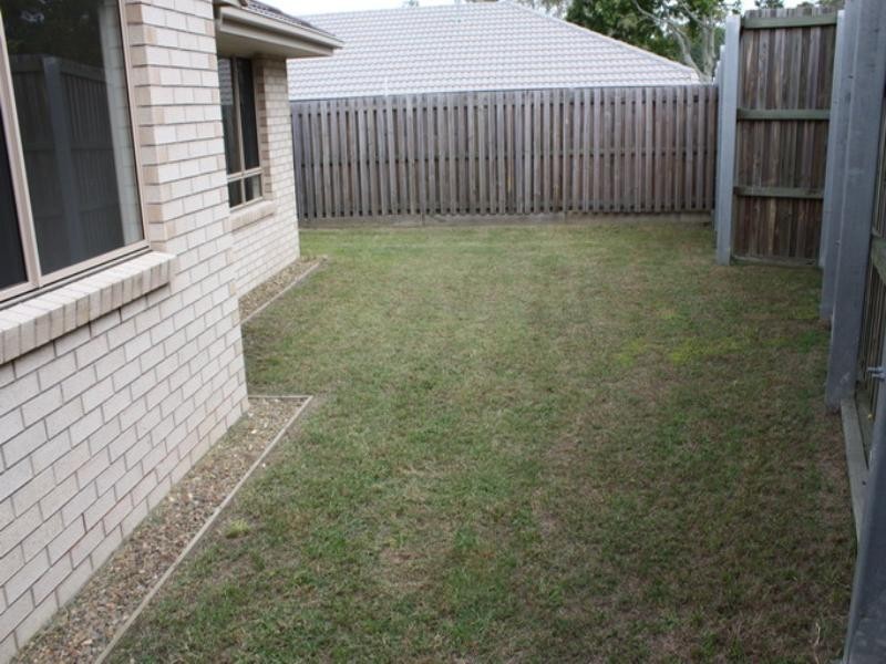 73 Matthews Way, Wakerley QLD 4154