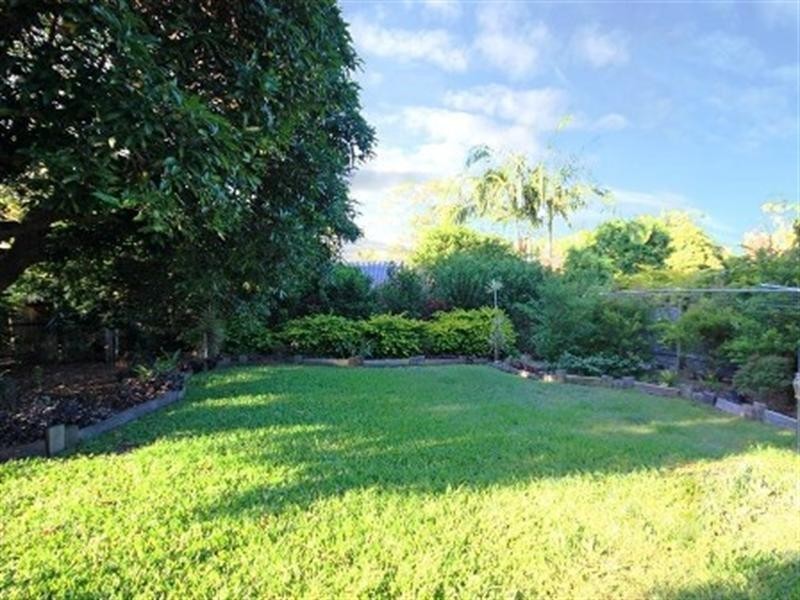 3 Ulagree Street, Wynnum West QLD 4178