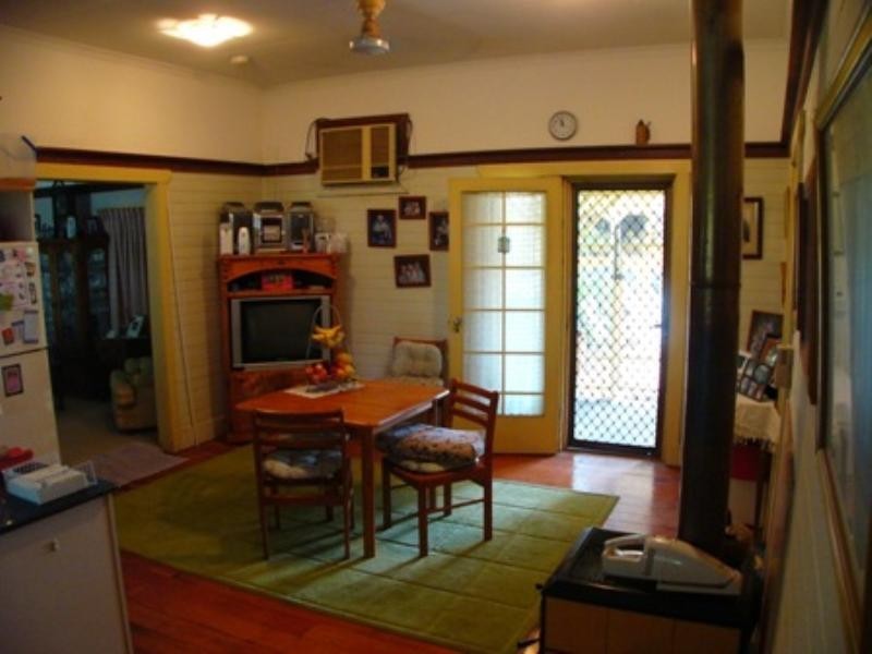 1398 Old Cleveland Road, Belmont QLD 4153